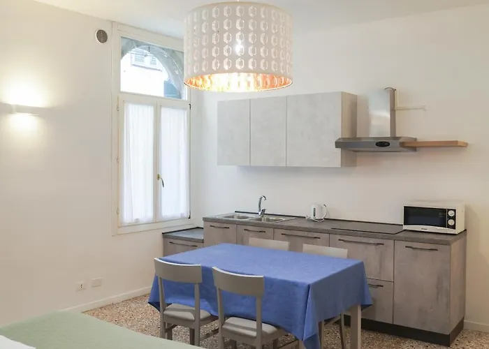 Melusina Rialto Historical Center * Venecia