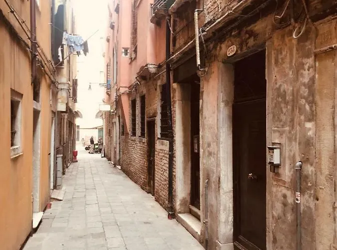 Melusina Rialto Historical Center Apartamento