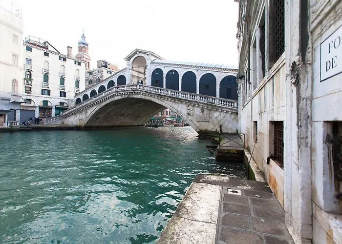 Melusina Rialto Historical Center Apartamento *