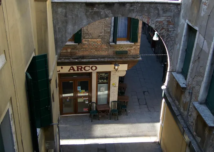 Melusina Rialto Historical Center *